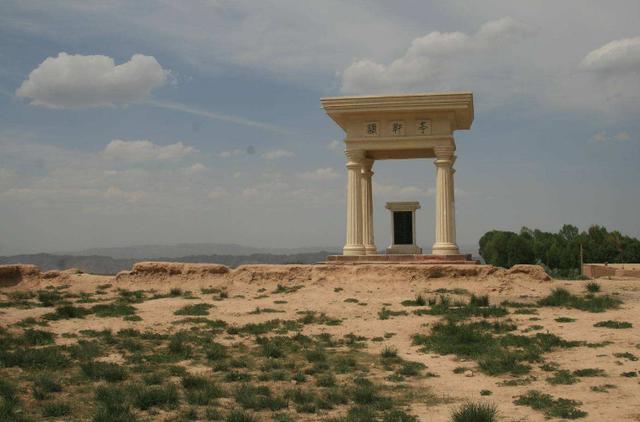 旅游文化:甘肃罗马村,中国最后穴居部落,渔排上的村庄