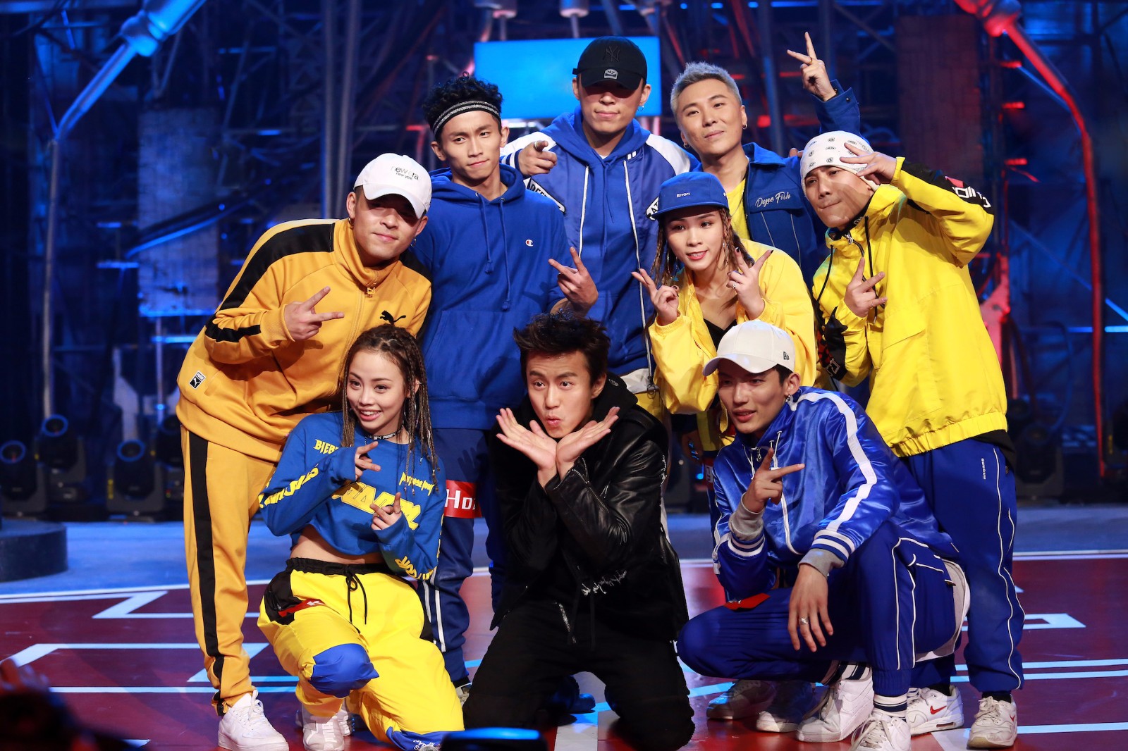 邓超《热血街舞团》展专业歌喉 帮唱鹿晗特地"焗油"