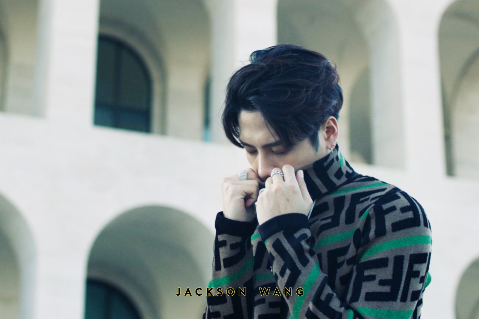 王嘉尔全新单曲《fendiman》上线 用音乐表达态度