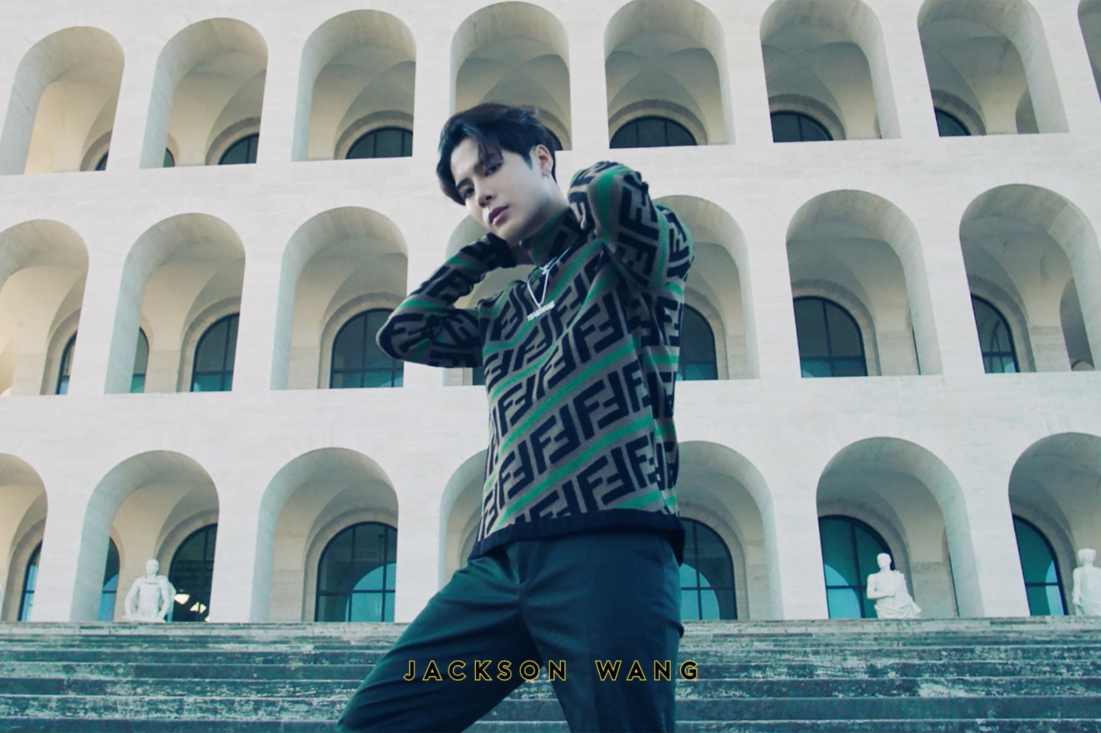 王嘉尔全新单曲《fendiman》上线 用音乐表达态度