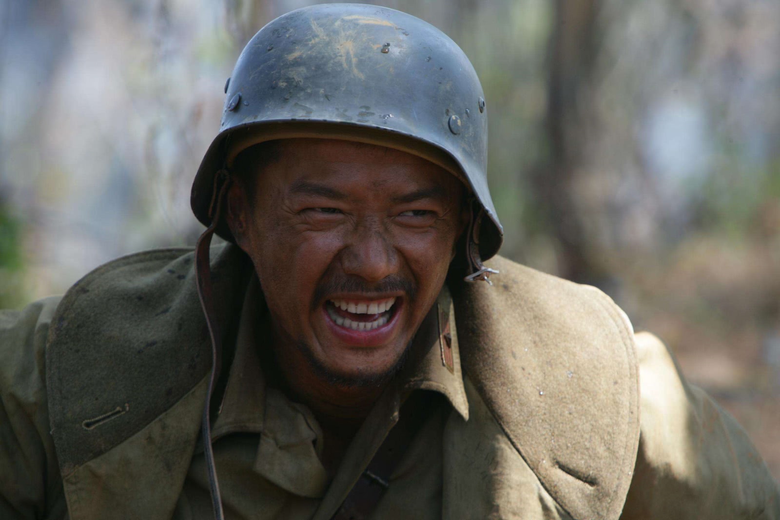 题材影视作品了,剧中每个演员的演技都十分突出,就比如主演的邢佳栋