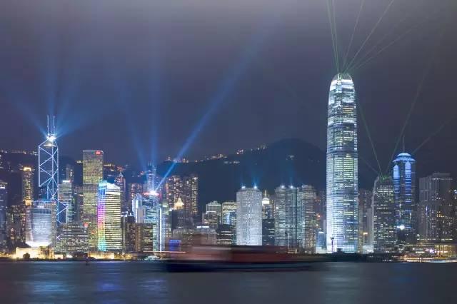 为什么粤语给人一种很好听的感觉? 南方方言更