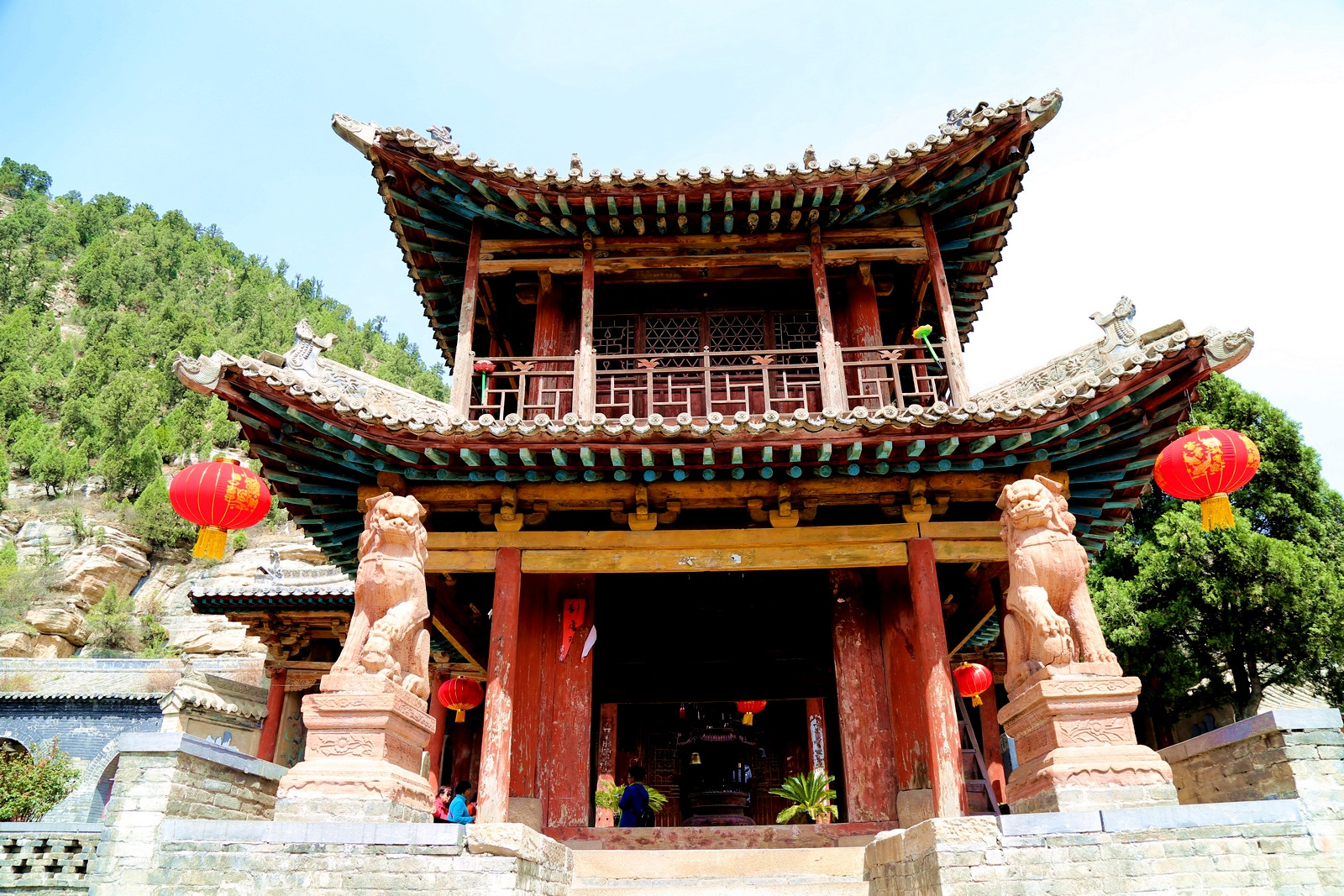 吕梁名胜 安国寺吕梁名胜 安国寺安国寺位于离石区西十公里处的乌崖山