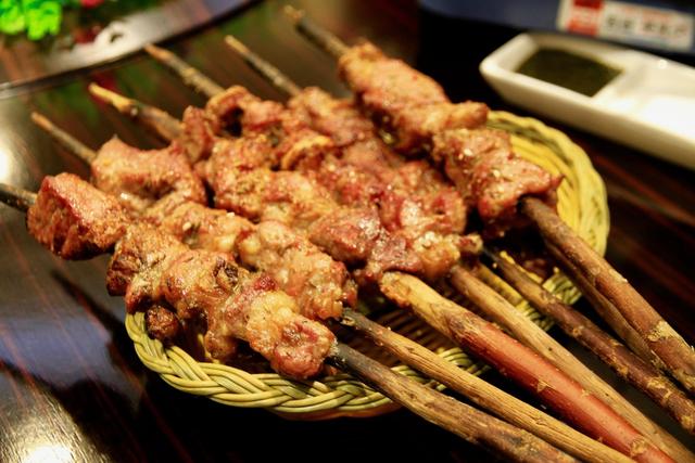 北京这家新疆驻京办餐厅让你怀疑之前吃的羊肉串大盘鸡都是假的