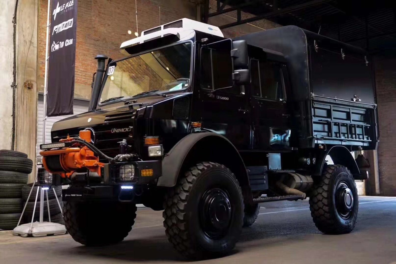 【越野车王】乌尼莫克u5000