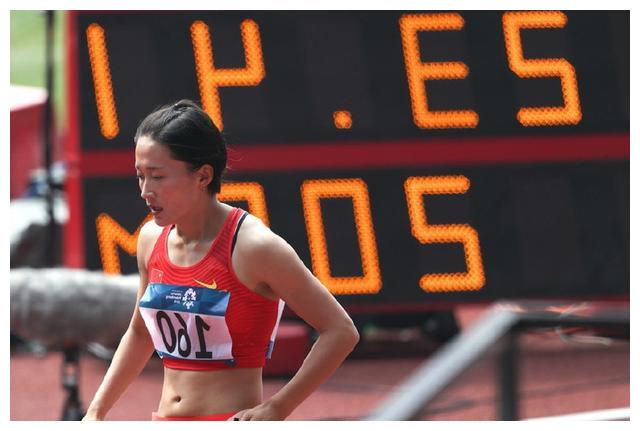 女子200米韦永丽又摘铜,巴林名将加冕双冠王
