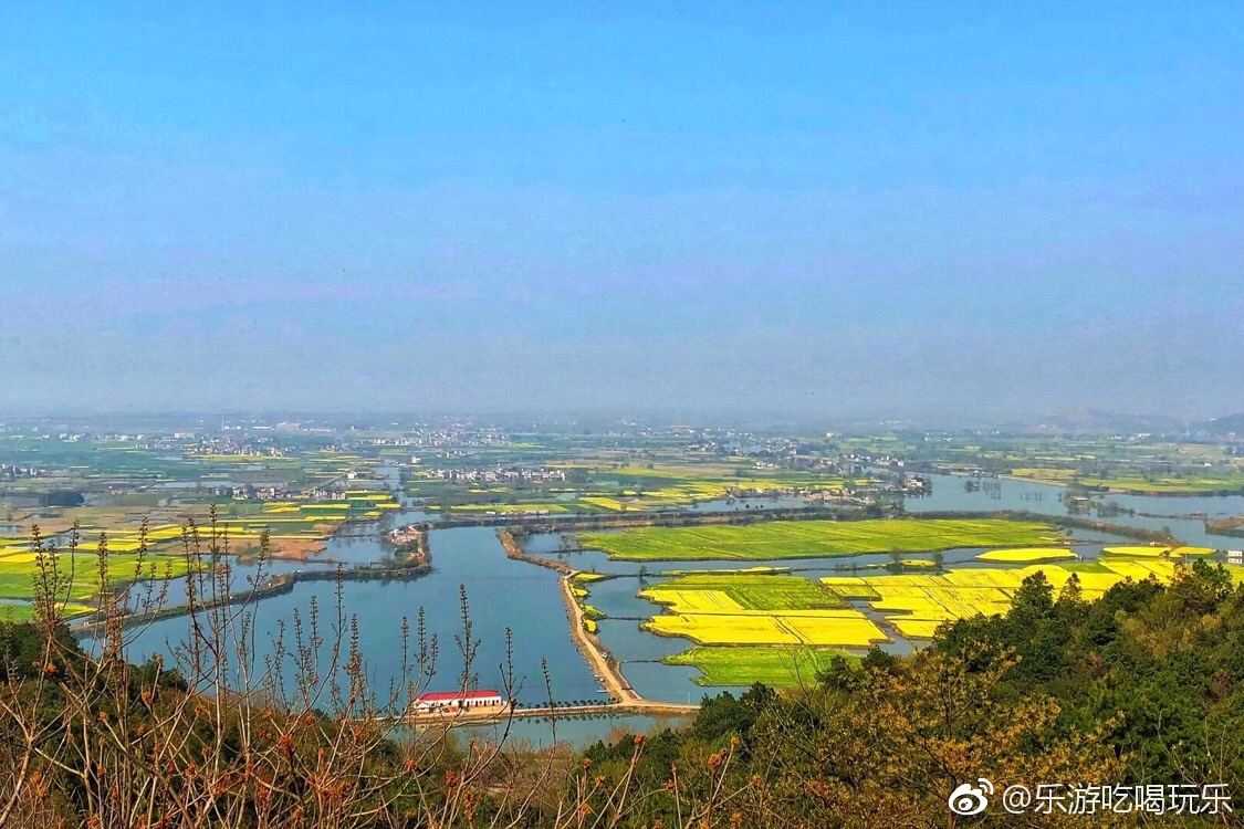 响水涧位于安徽省芜湖市三山区峨桥镇浮山的东麓有一条山涧