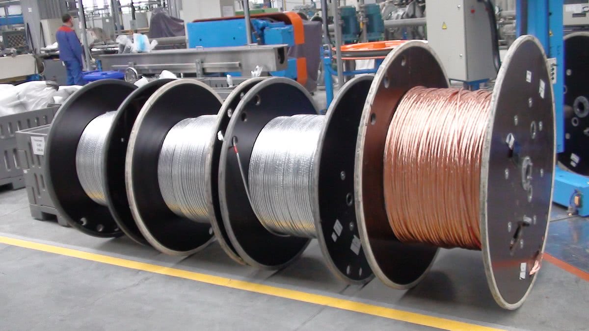 乌克兰也向俄罗斯出手:掐断俄海军核潜艇电缆供应链