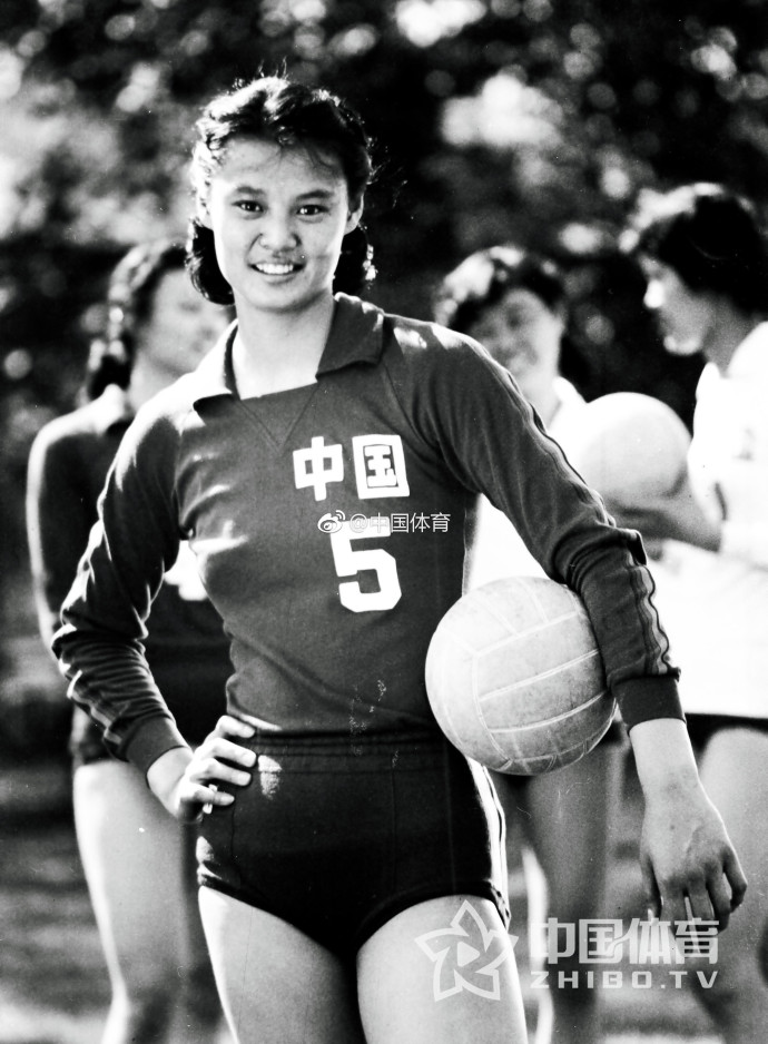 亚运回忆:中国男篮!中国女排!那些褪色老照片中永不凋零的记忆