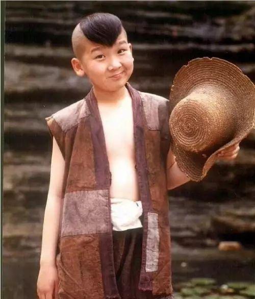 从小美到大的明星,杨幂小叮当小时候比现在更好看