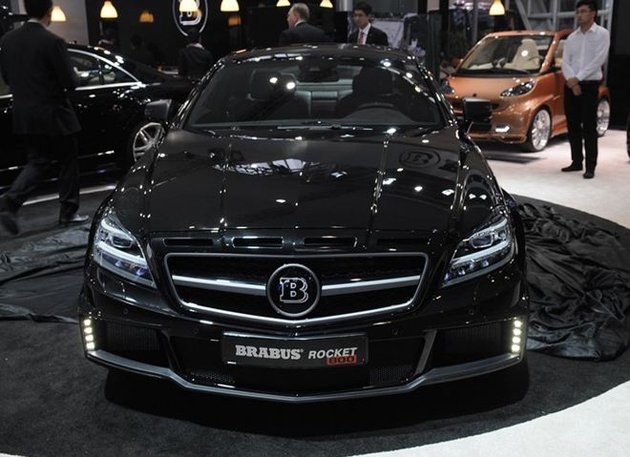 brabus,看它的标像宾利?其实人家是奔驰的一个改装品牌,巴博斯.