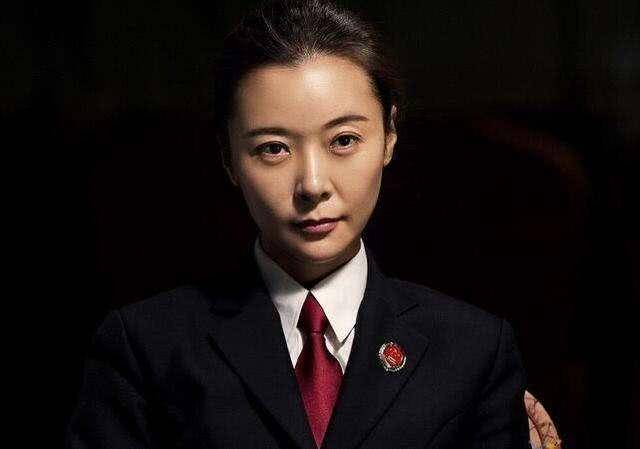 长相貌美,还是开国上将的孙女,情史却太乱导致45了依然嫁不出去|柯蓝