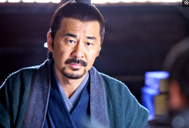 赵匡胤在宫中看到一面镜子立下了一个规矩后人吃了几百年苦头