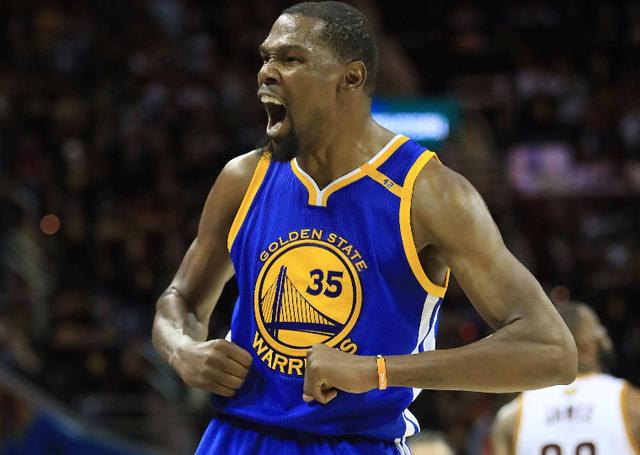 现役NBA人气排行,库里退役可靠脸吃饭,詹皇依