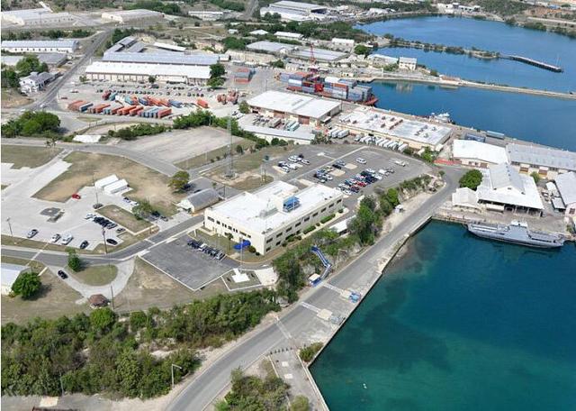美国为什么会在死敌古巴的领土关塔那摩上拥有一座军事基地?