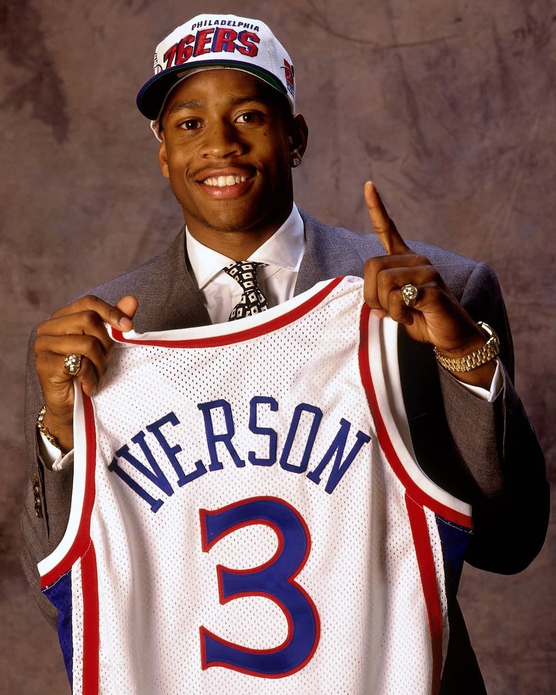 1996年6月26日 allen iverson 成为nba状元秀