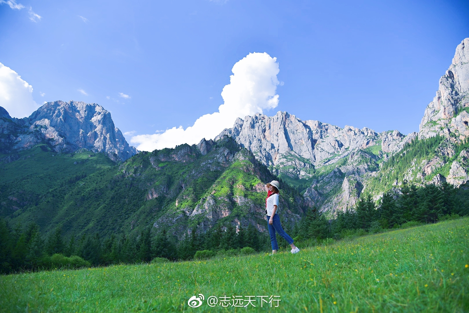 《爸爸去哪儿》第五季拍摄地扎尕那:整座村寨三面秀峰环拱