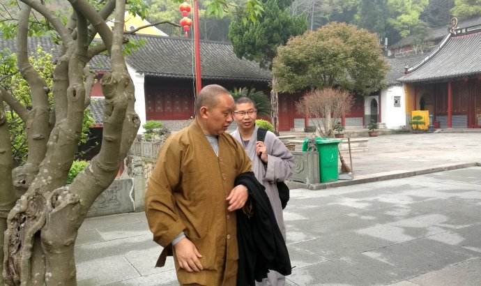 普陀山号称求子圣地,五台山求学最灵,烧香拜佛真的灵验?