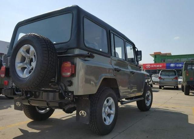 新19款金刚灰bj212提车作业落地8万车主北汽终于开窍了