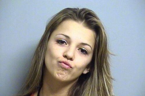 12位全球"美女囚犯", 颜值都不低