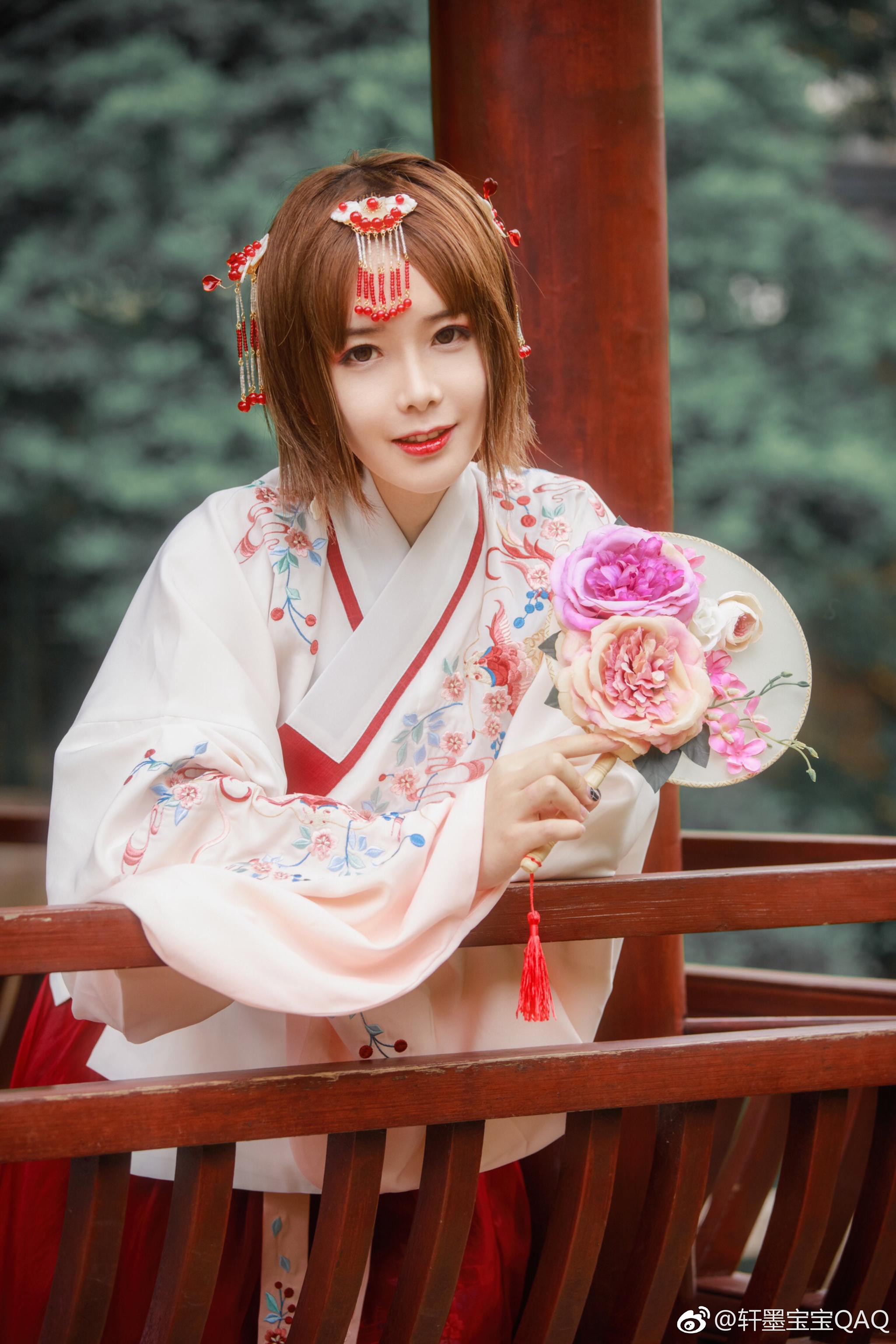 bgm: 出演:    @轩墨宝宝qaq 你只见我颜美貌,却不知我心孤独.  67