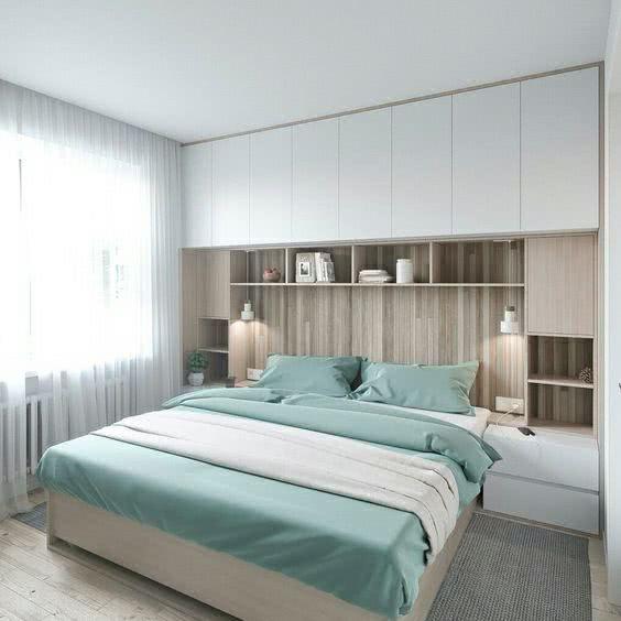 卧室衣柜可以设计在哪些位置?床头,床尾还是其他地方?