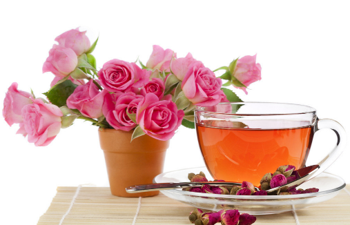 玫瑰花和山楂一起可以泡水喝吗,玫瑰花和山楂泡水喝的功效