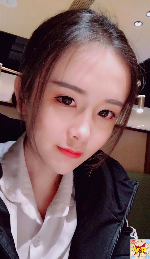 轩墨宝宝颜值高, 单眼皮男生也能这么美, 网友: 他比女生好