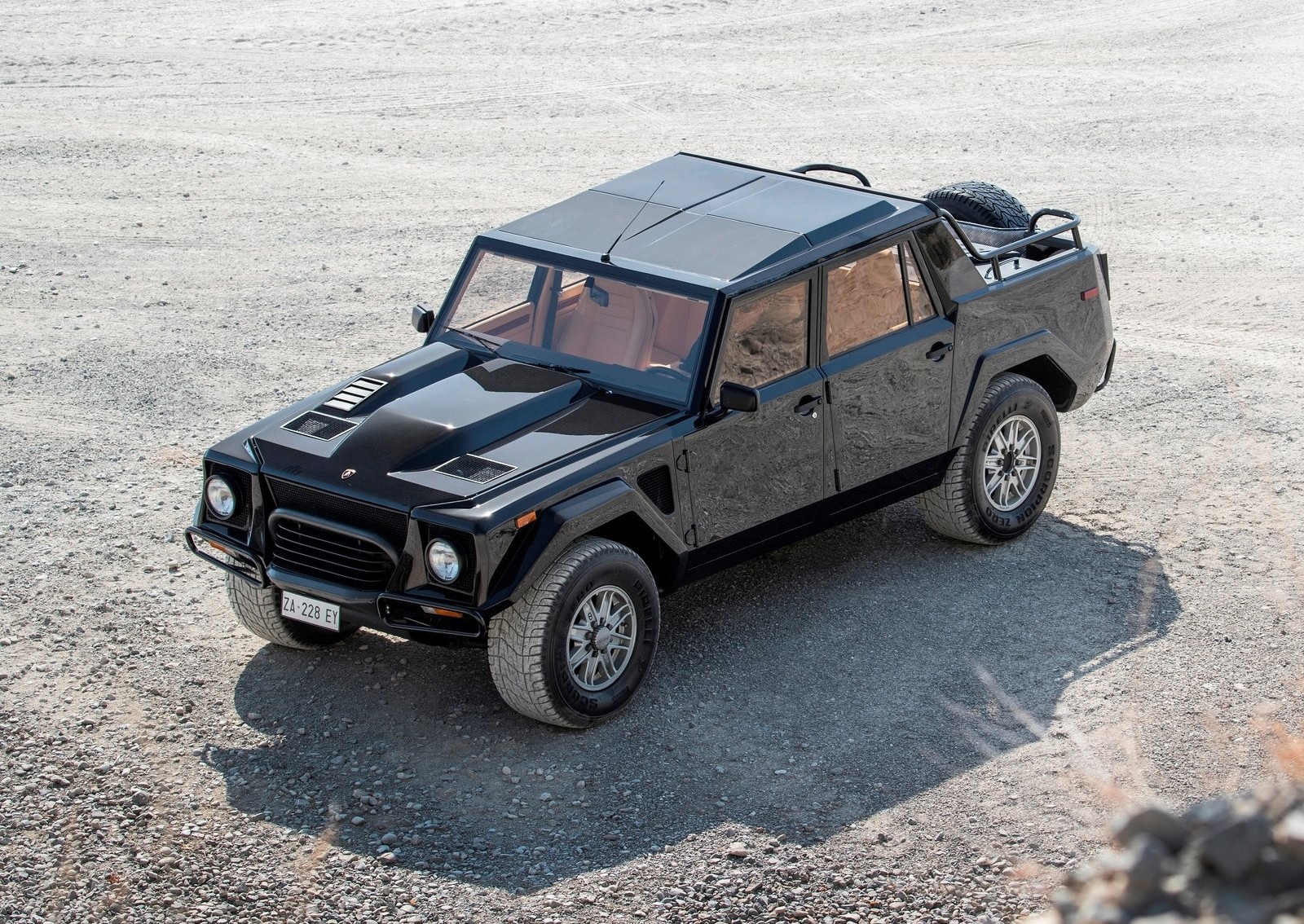 你没看错,这是一辆货真价实的兰博基尼皮卡