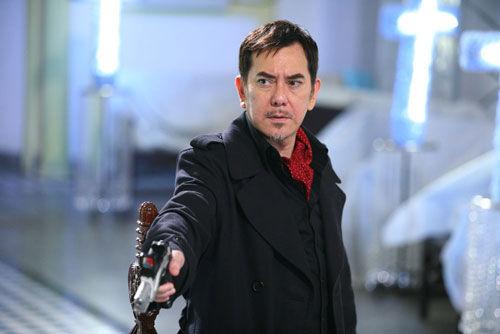 黄秋生结婚26年,与老婆只同居过3天,曾与女模特小鲜肉暧昧不清