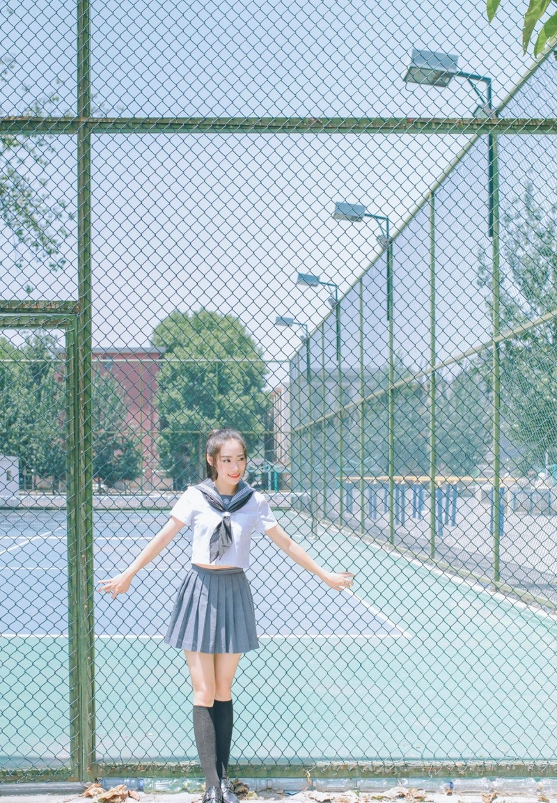 校园内的校服妹子马尾青春无敌写真