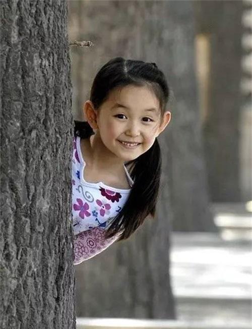 国民甜美少女蒋依依:童星颜值逆袭,灵气少女初长成!