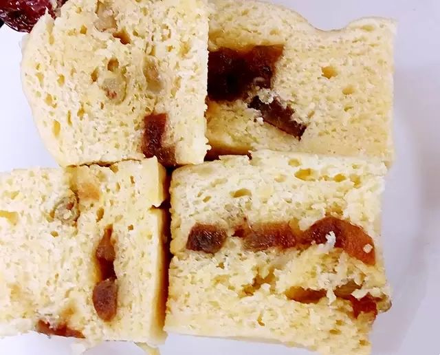 甜蜜蜜的蜜枣玉米面发糕