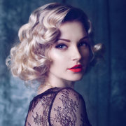 刘亦菲大冬天穿高跟凉鞋,这种时尚潮流你能接