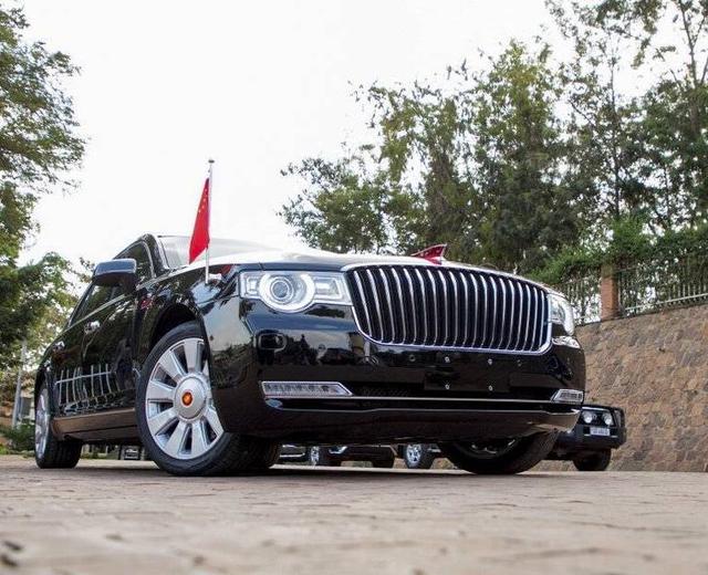 抢先实拍全新一汽红旗l3,预计售价300万,豪华感比奥迪a8强十倍