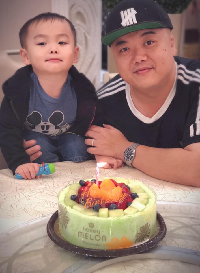 林子聪过生日 开心迎网大六天五千万点击
