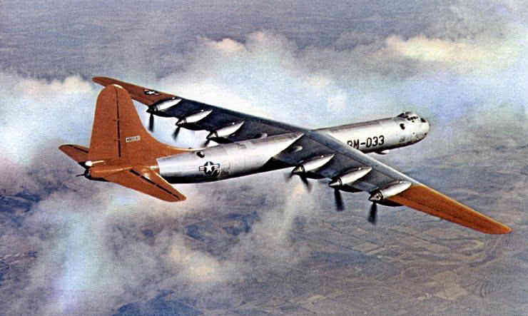 x-6核动力飞机是美国在冷战期间研制的一款核动力轰炸机,应该也是世界