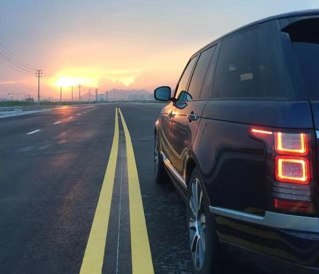 开路虎揽胜的都是什么样的人,网友直呼:概括得全面!