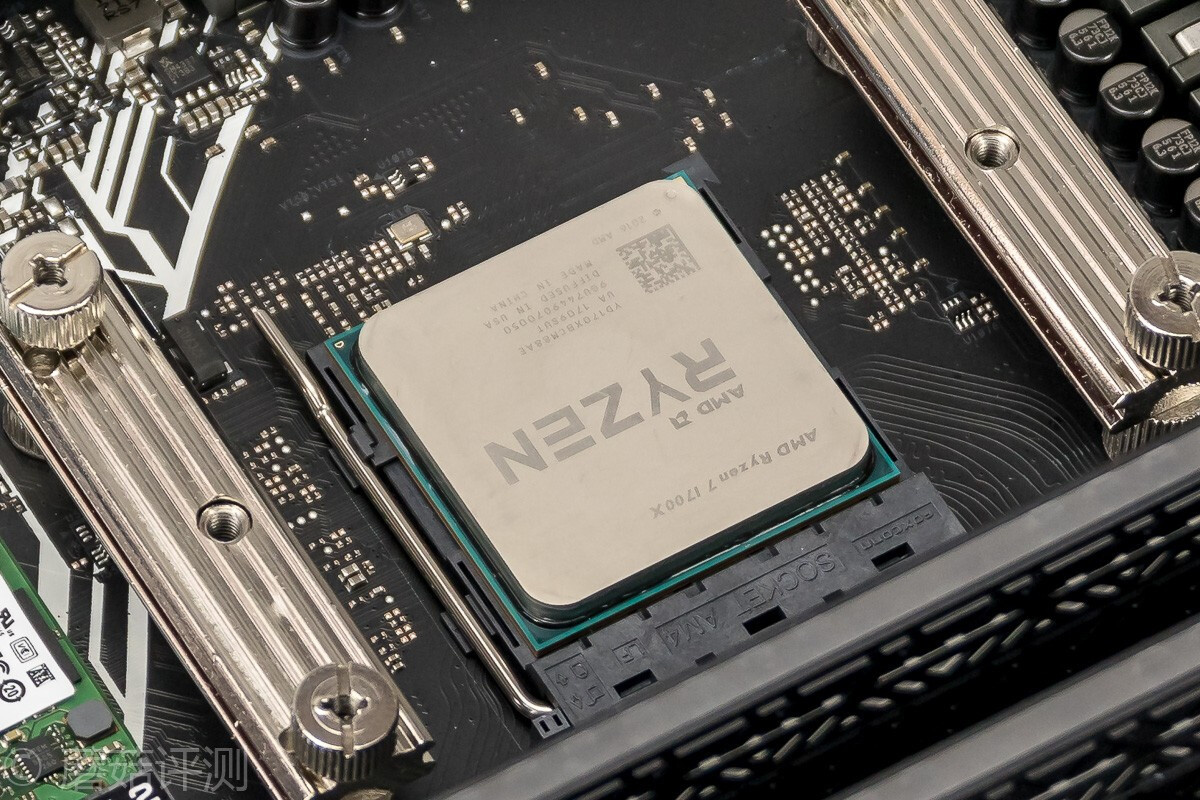 镁光m600 m2 512g固态 开箱评测