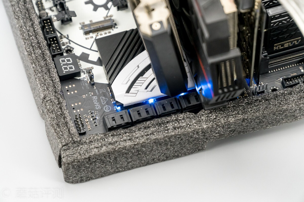 镁光m600 m2 512g固态 开箱评测