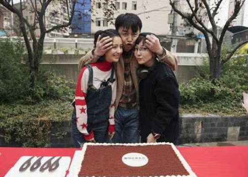 雷佳音长得像鹿晗?佟丽娅冷眼相看,画面感十分有爱