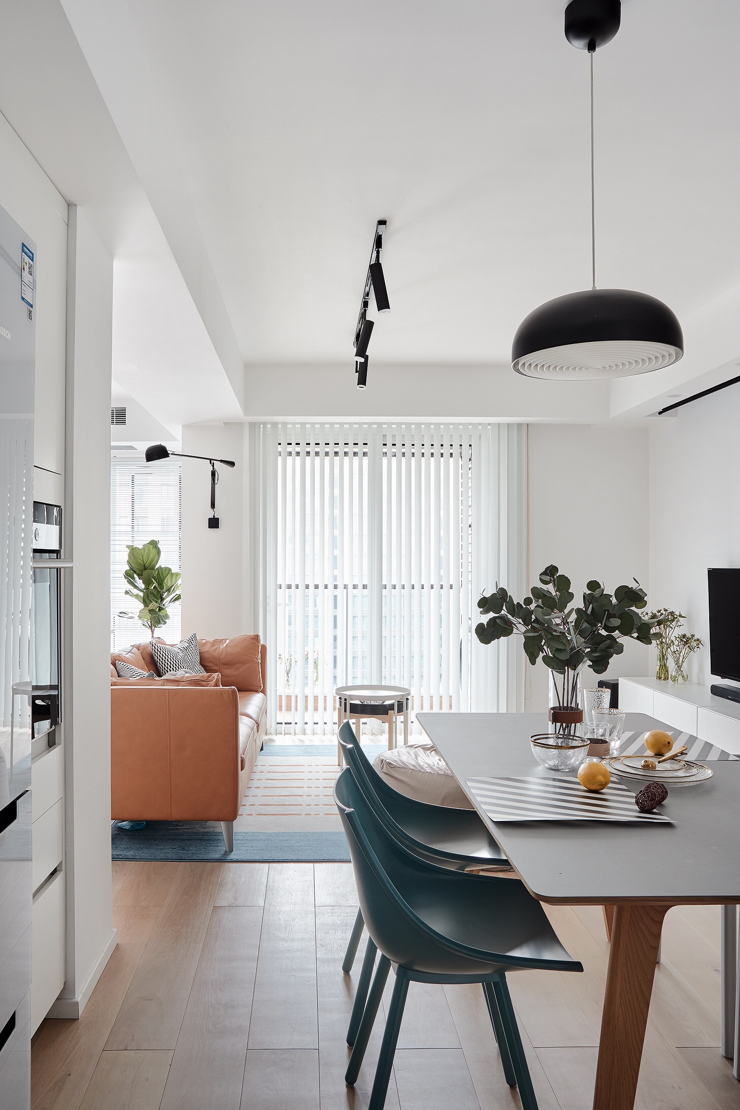 kim.studio 89m平常规小户型 打破传统设计的北欧风①