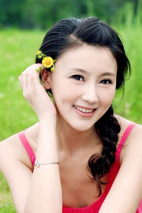 她不红却成功创办价值12亿的公司,又卖给自己丈夫百亿总裁!