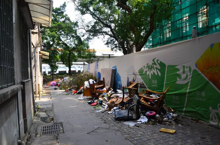 台风山竹过后,广州此5a景点一片狼藉垃圾遍地,损失巨大