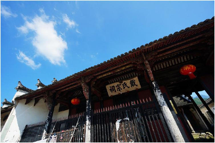 大臣向国君讨了得罪人的差事结果却篡了国