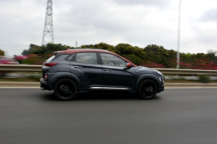 高性能时尚酷跑suv北京现代encino深度试驾