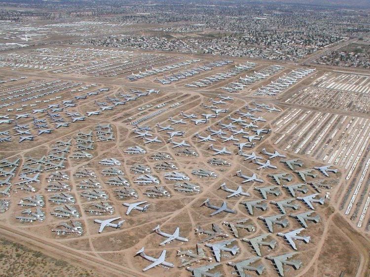 地球上最壮观的垃圾堆:第二个起火烧了一月,第三值350亿美元