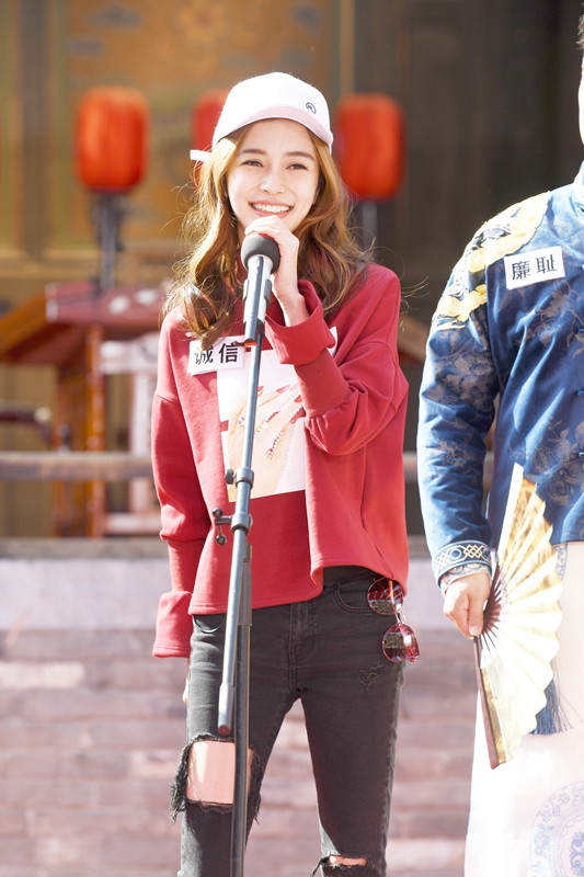 angelababy现场嗨唱