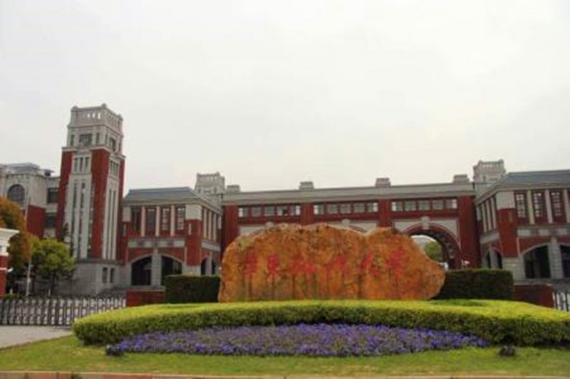 父亲节献礼:继父把我骂进华东政法,看了他的日记我哭了不恨他了