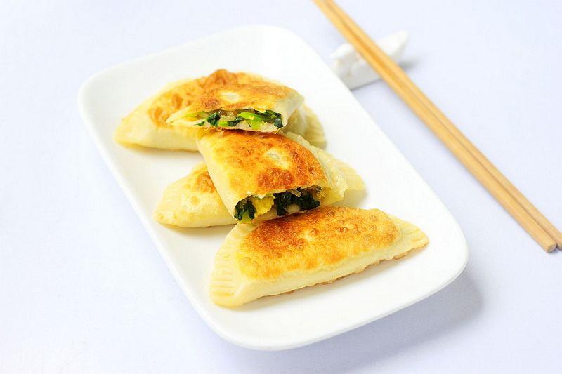 皮薄馅大的素馅盒子,凉了都软和鲜美,想做好也要有窍门|小白菜|盒子